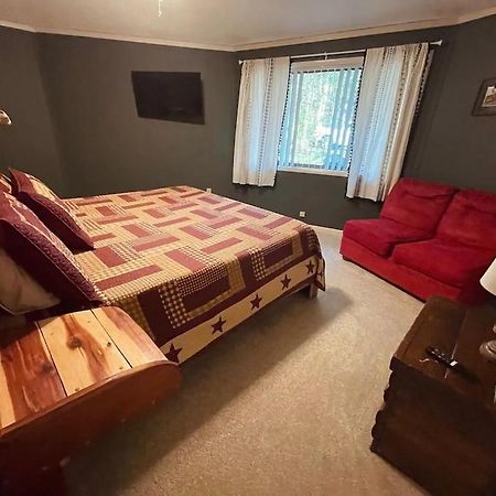 Cabin With Treehouse Views, 3 King Beds, 4 Bunks, And Large Hot Tub! Gatlinburg Exterior photo