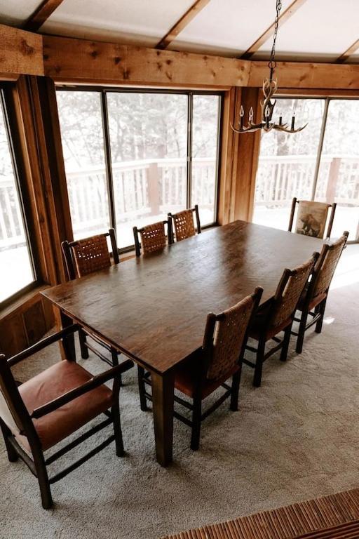 Cabin With Treehouse Views, 3 King Beds, 4 Bunks, And Large Hot Tub! Gatlinburg Exterior photo